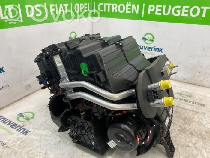 Opel Corsa F Obudowa nagrzewnicy 