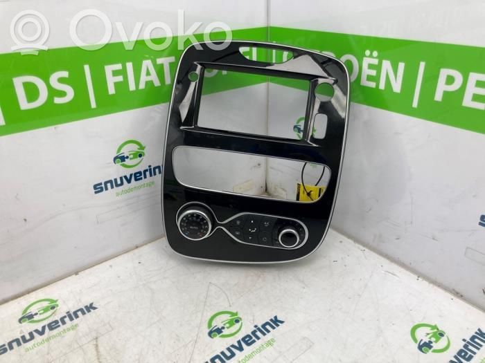 Renault Clio IV Ilmastoinnin ohjainlaite 