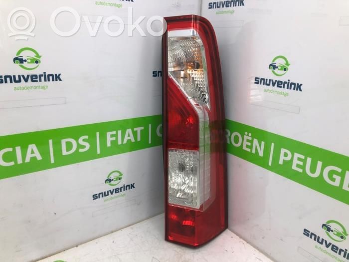 Renault Master III Lampa tylna 