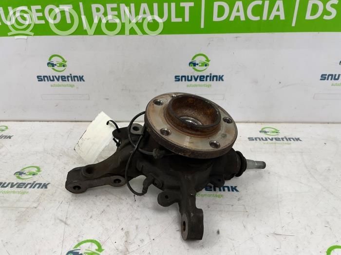 Renault Master III Fuzetă butuc roată față 