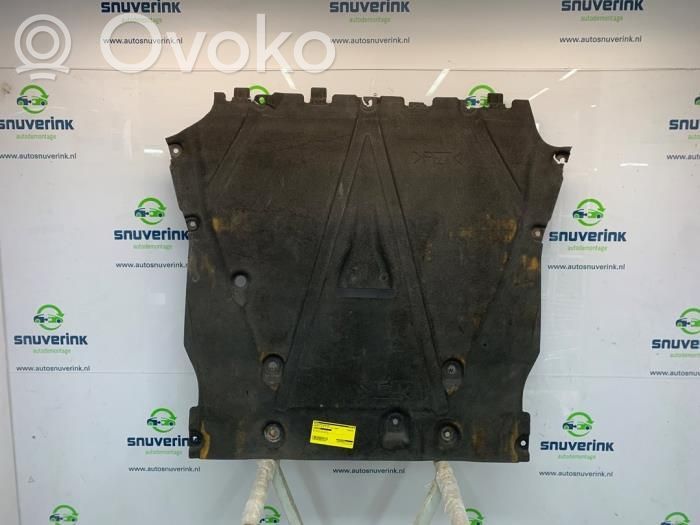 Renault Clio V Engine cover (trim) 