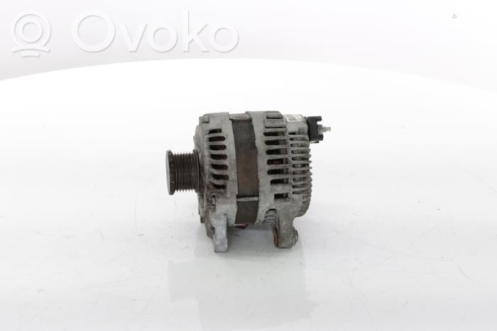 Opel Vivaro Generatore/alternatore 
