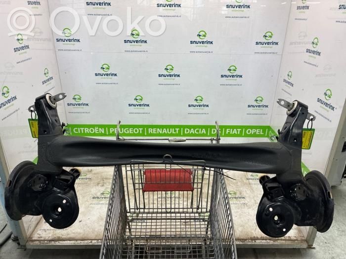 Opel Astra L Eje trasero 