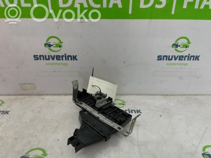 Renault Express Sicherungskasten komplett 