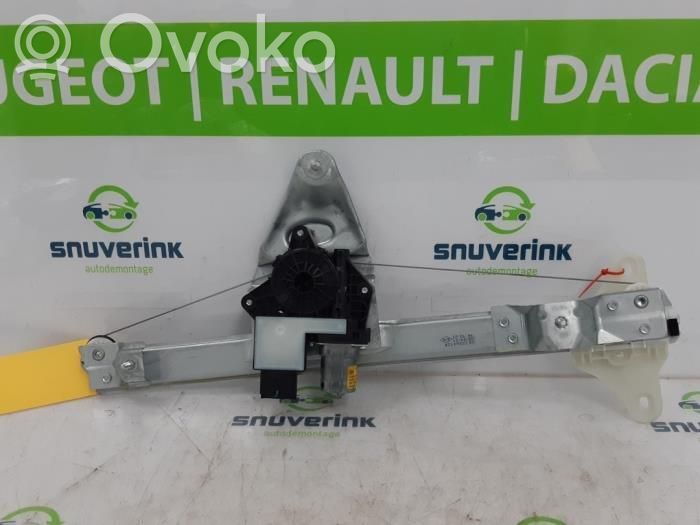 Renault Arkana Mecanismo para subir la puerta delantera sin motor 