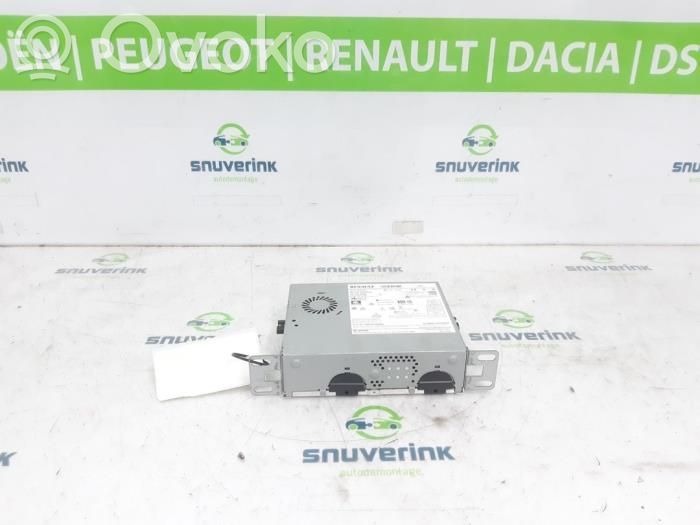 Renault Arkana Unitate principală radio/CD/DVD/GPS 