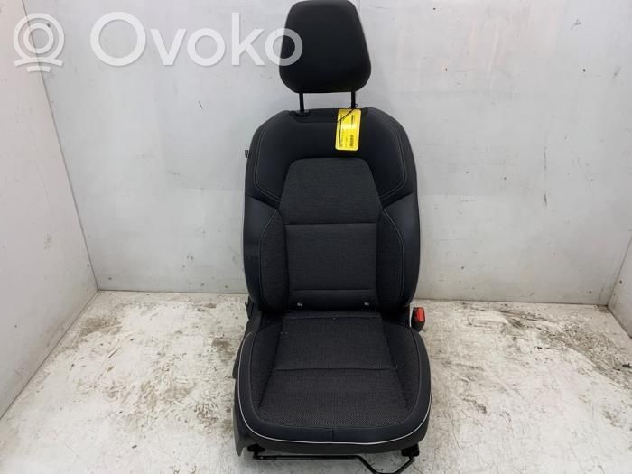 Renault Captur II Etumatkustajan istuin 
