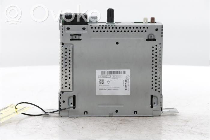 Renault Twingo III Panel / Radioodtwarzacz CD/DVD/GPS 