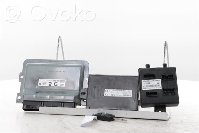 Renault Twingo III Engine control unit/module 