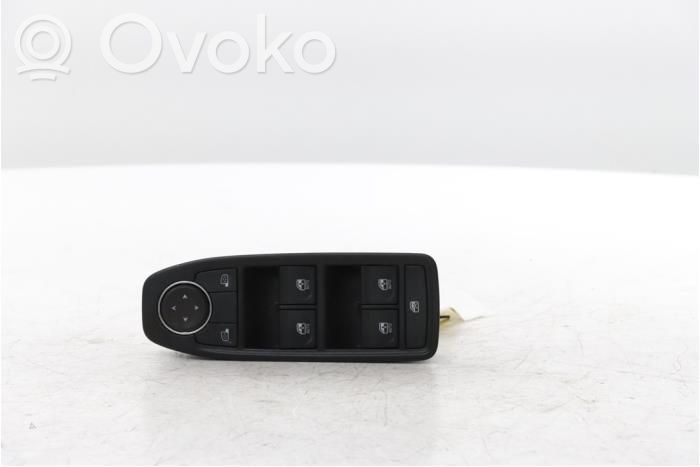 Renault Clio V Electric window control switch 