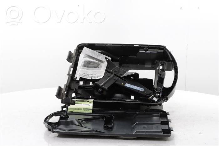 Opel Vivaro Tunkki 