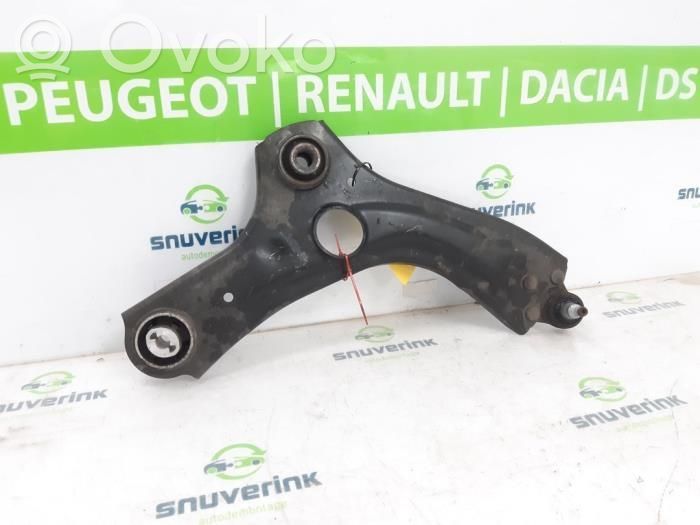 Renault Captur II Рычаг 