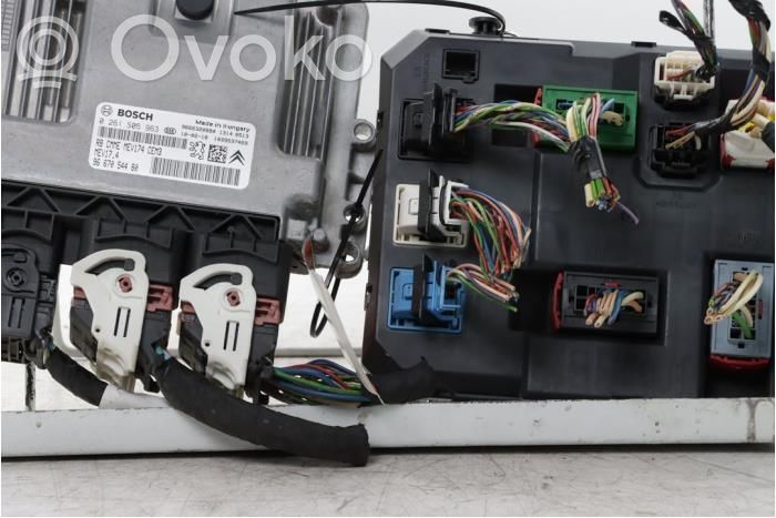 Citroen DS3 Engine control unit/module 