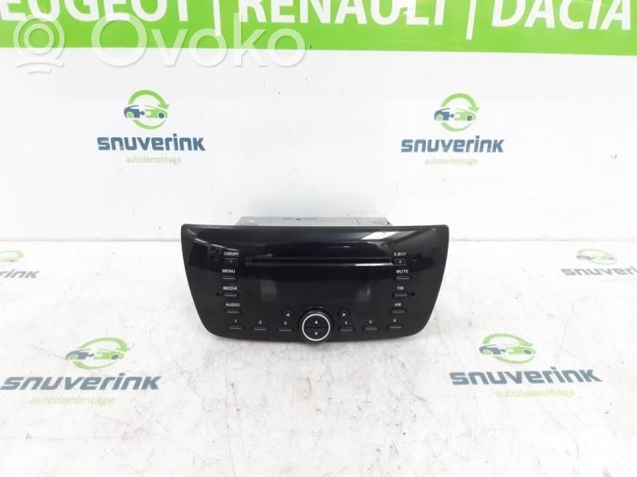 Fiat Doblo Panel / Radioodtwarzacz CD/DVD/GPS 