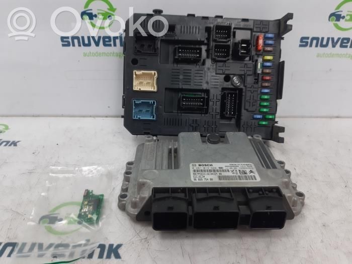 Peugeot Partner Engine control unit/module 