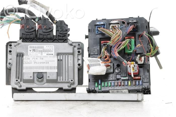Peugeot 3008 I Engine control unit/module 