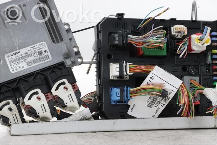 Peugeot 308cc Engine control unit/module 