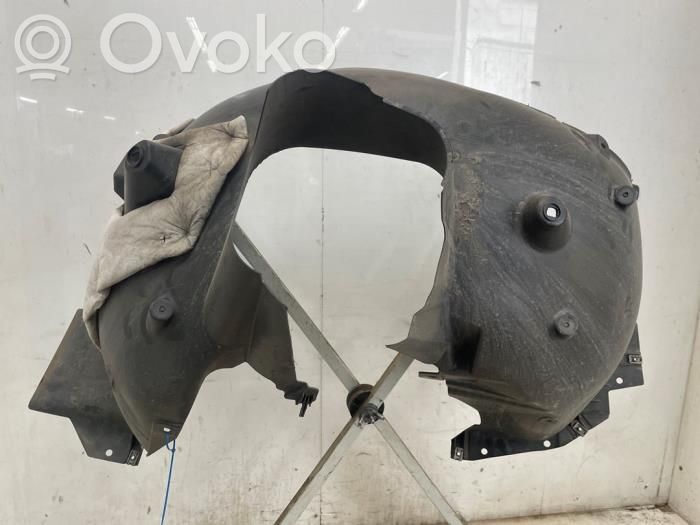Opel Astra L Nadkole przednie
