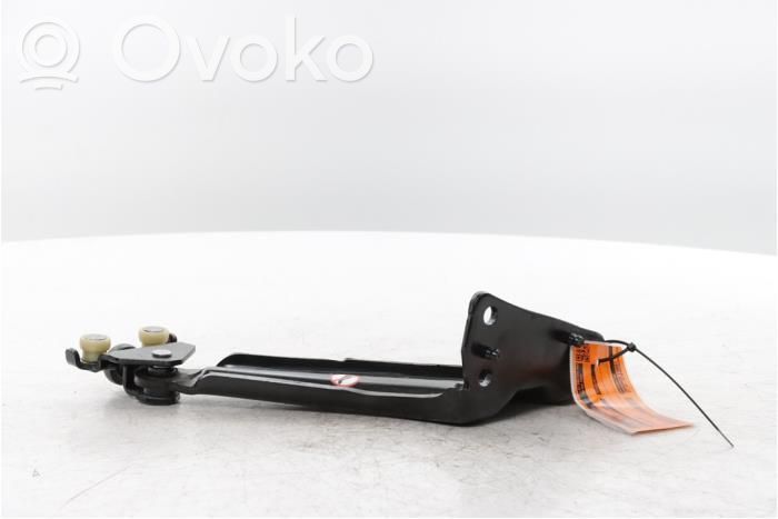 Citroen Berlingo Sliding door lower roller guide/hinge 