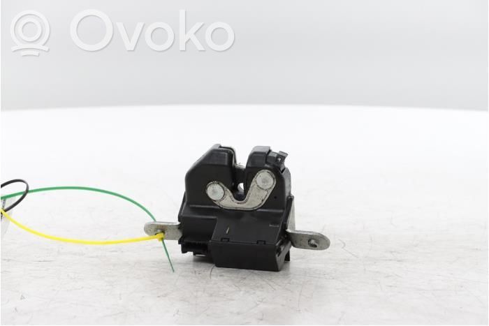 Opel Corsa D Zamek klapy tylnej / bagażnika 