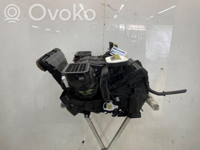 Opel Vivaro Obudowa nagrzewnicy 