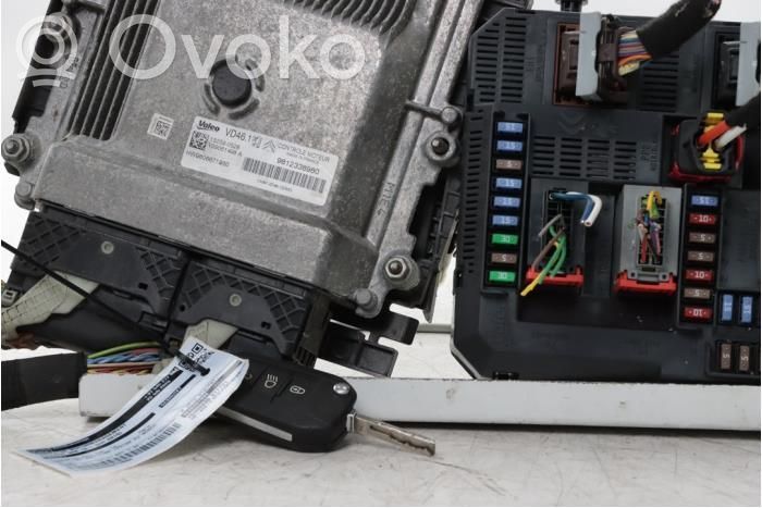 Peugeot 308 Sterownik / Moduł ECU 