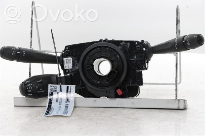 Peugeot 208 II Interruptor/palanca de limpiador de luz de giro 