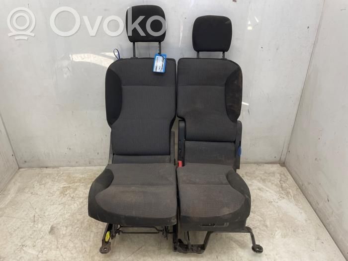Kaksoisetuistuin   8846AE,8846AJ,8846AP