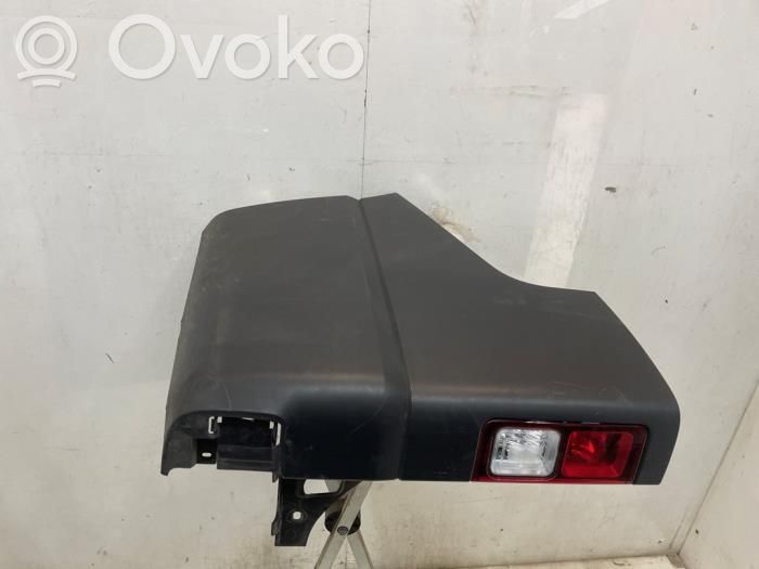 Fiat Talento Moldura de la esquina del parachoques trasero 