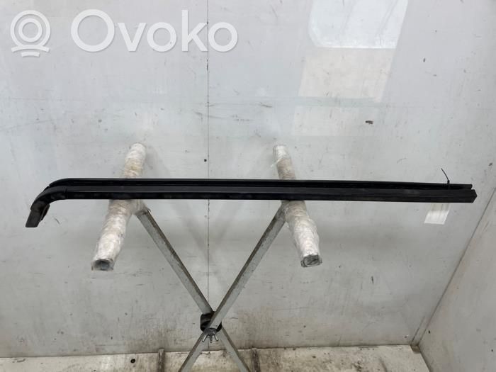 Renault Trafic III (X82) Sliding door bottom rail 