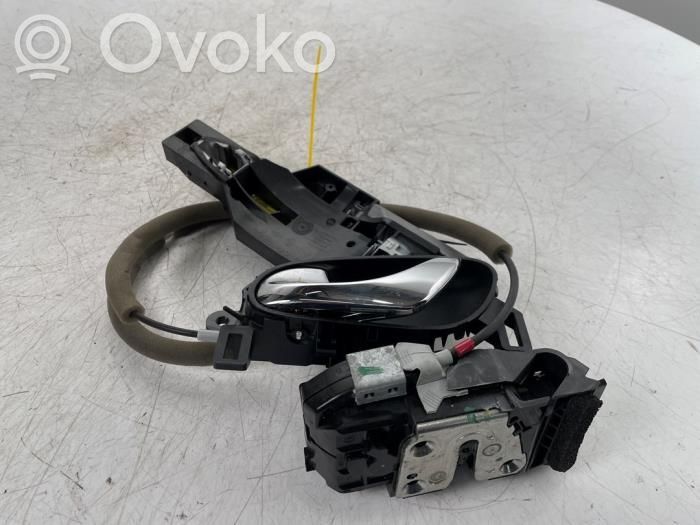 Cerradura de puerta trasera   825014EA2A,8061121133,825014EA0A,825016796R