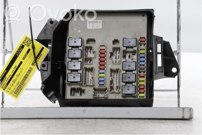 Renault Clio III Fuse box set 