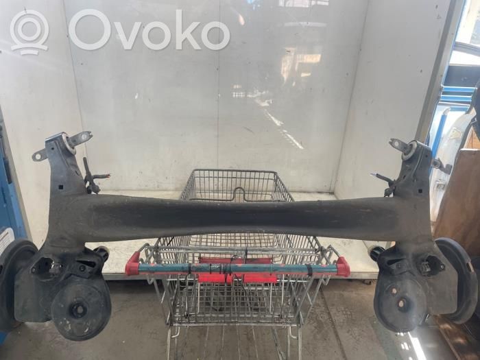 Opel Astra L Eje trasero 