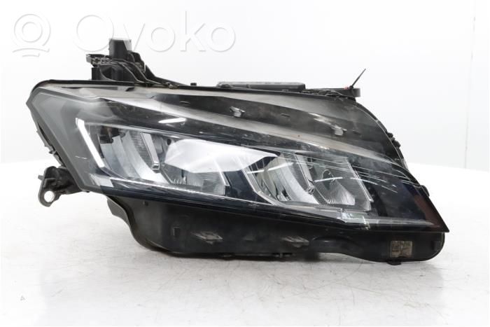 Peugeot 308 Lampa przednia 