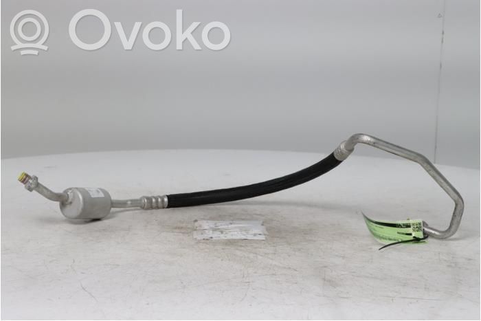 Opel Vivaro Ilmastointilaitteen putki (A/C) 