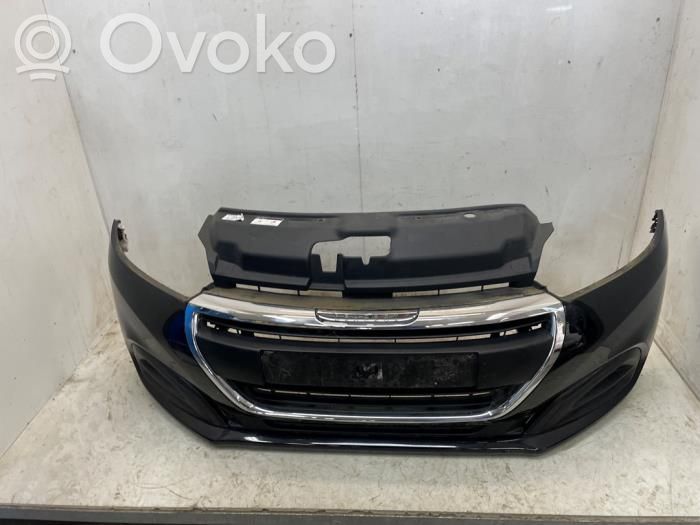 Peugeot 208 I Parachoques delantero 