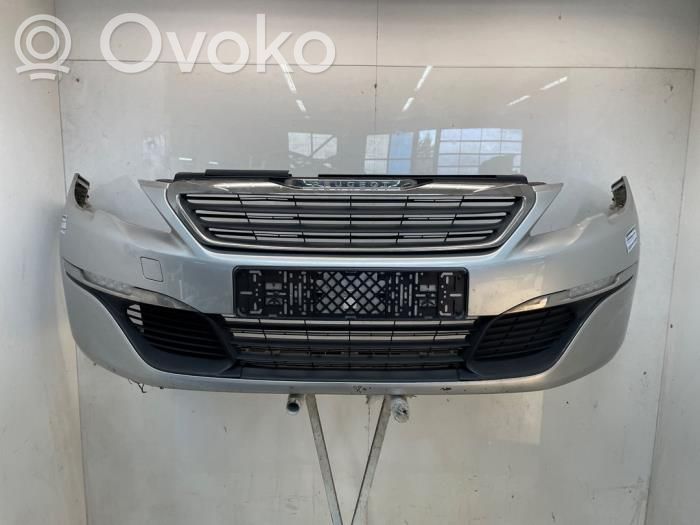 Peugeot 308 Parachoques delantero 