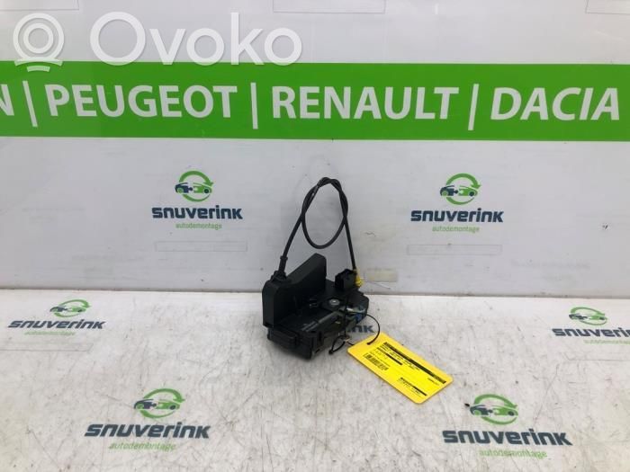 Renault Trafic II (X83) Încuietoare ușă față
