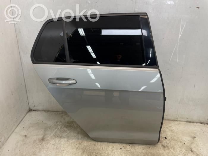 Puerta trasera   5G4833055AC,5G4833055AD