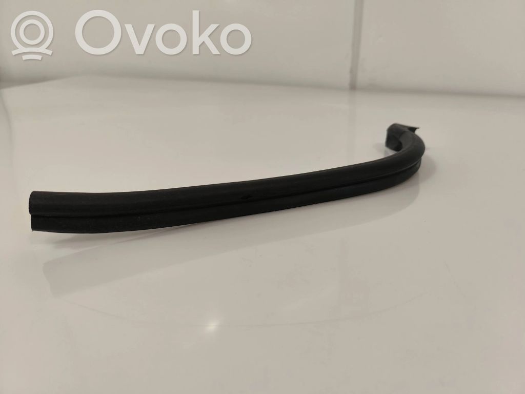 BMW X3 E83 Engine compartment rubber 