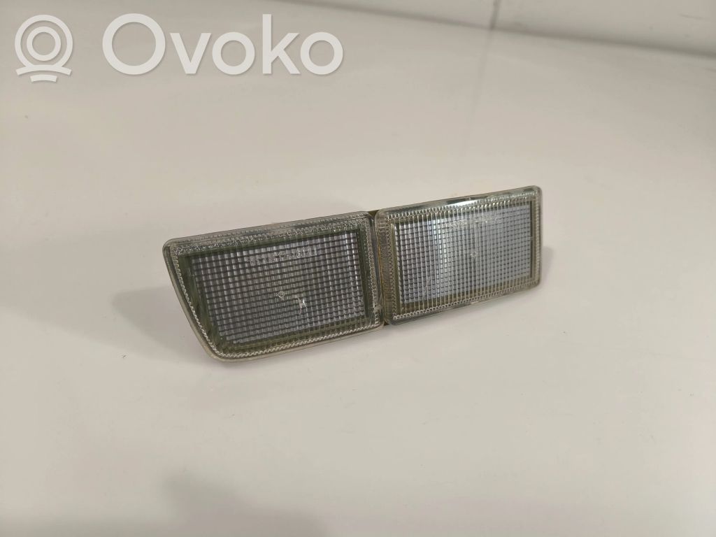 Volkswagen Golf III Reflector delantero 