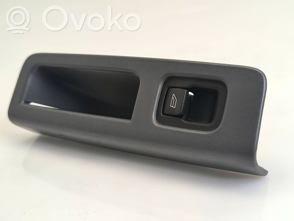 Electric window control switch   8679477,3865,03451400,30658449,85884