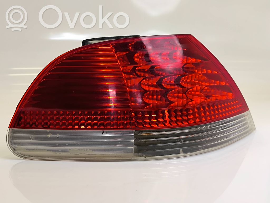 Rear/tail lights   011237011238