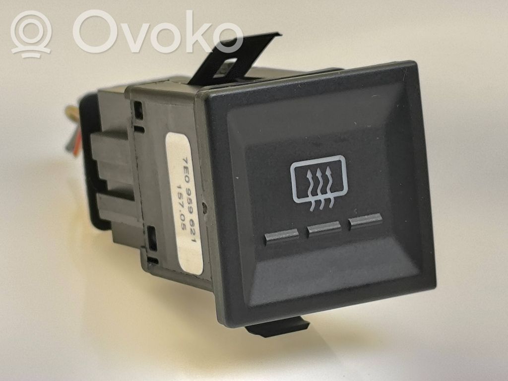Volkswagen Transporter - Caravelle T5 Windscreen/window heater switch 