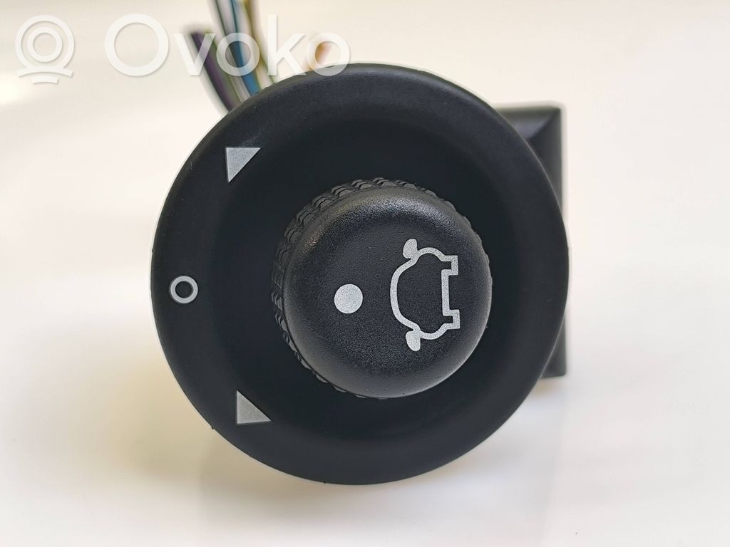 Wing mirror switch   93BG17B676BB,D3L0A