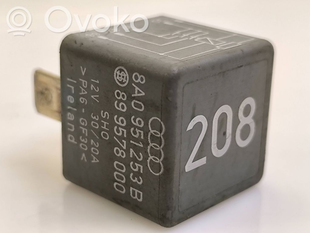 Inne przekaźniki   8A0951253B,899578000,12V3020A