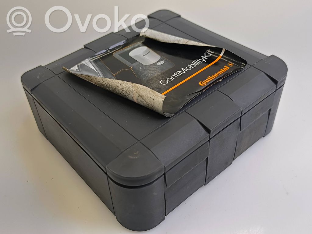 Volvo V40 Padangų oro kompresorius 