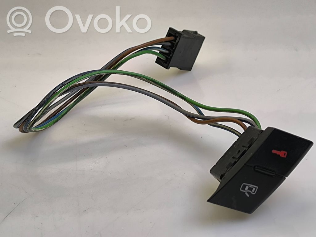 Central locking switch button   4B1962107B98,9711,893971994
