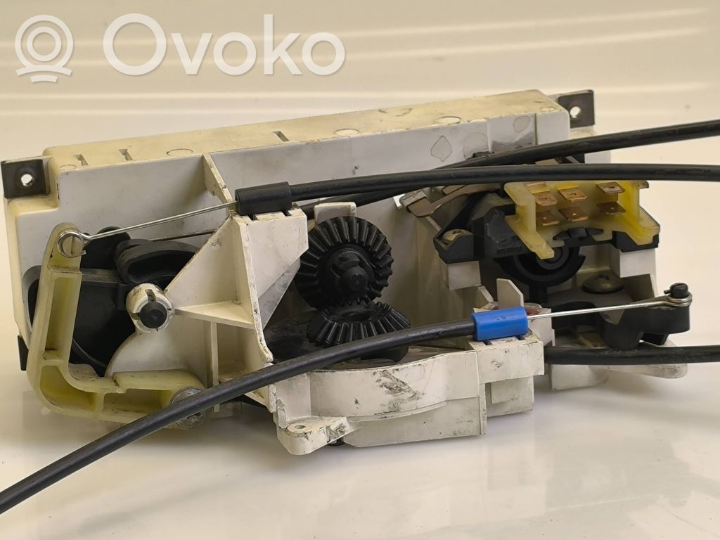 Audi 80 90 B3 Блок управления кондиционера воздуха / климата/ печки (в салоне) 