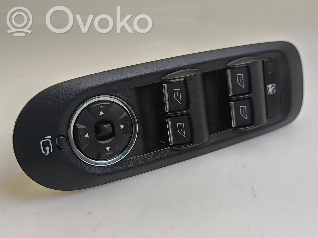 Ford Mondeo MK IV Elektrinių langų jungtukas 